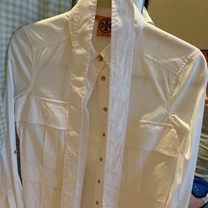 Tie waist white snap button tunic with pockets